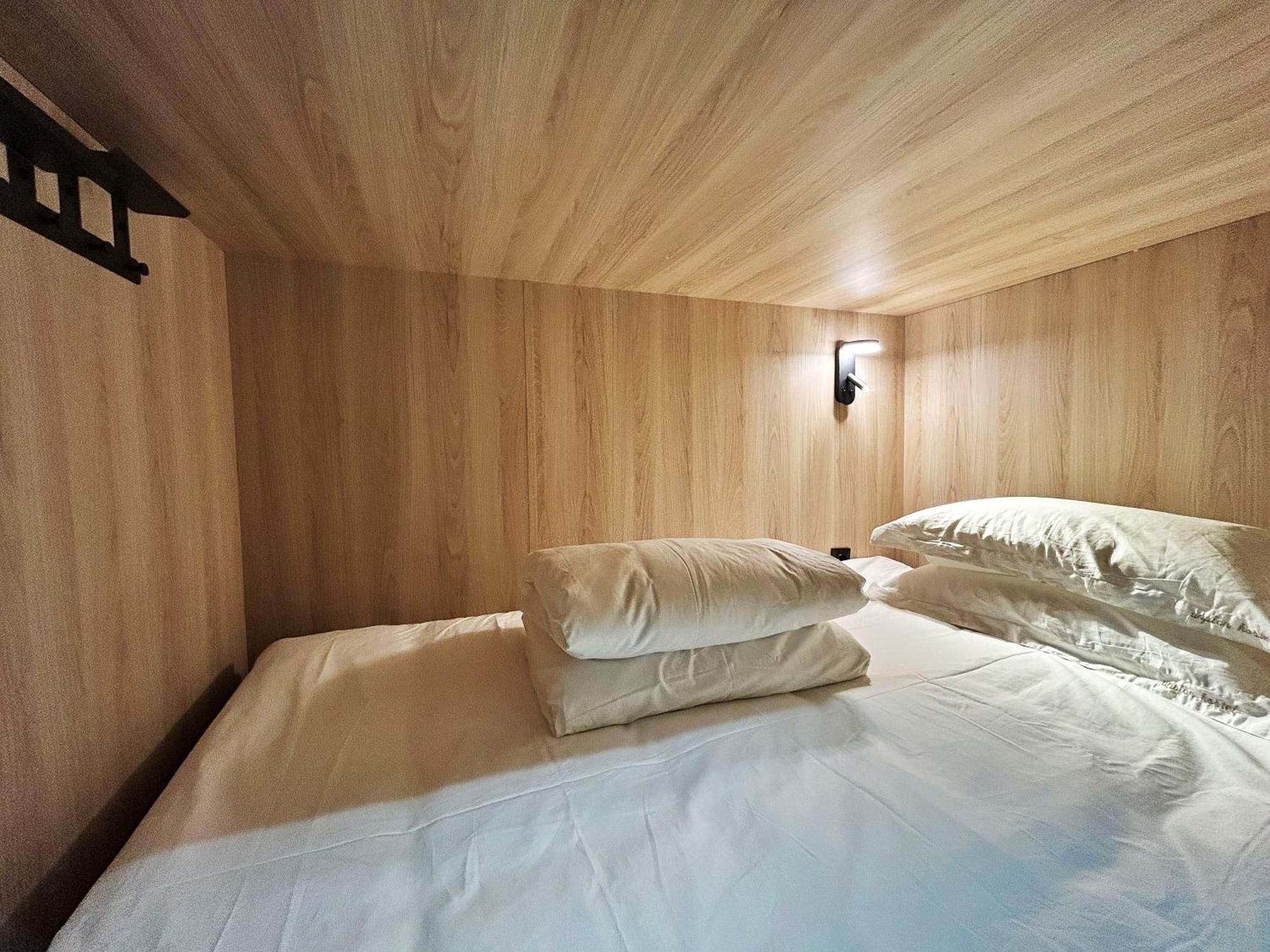 Unplan Hostel Madrid Kültér fotó