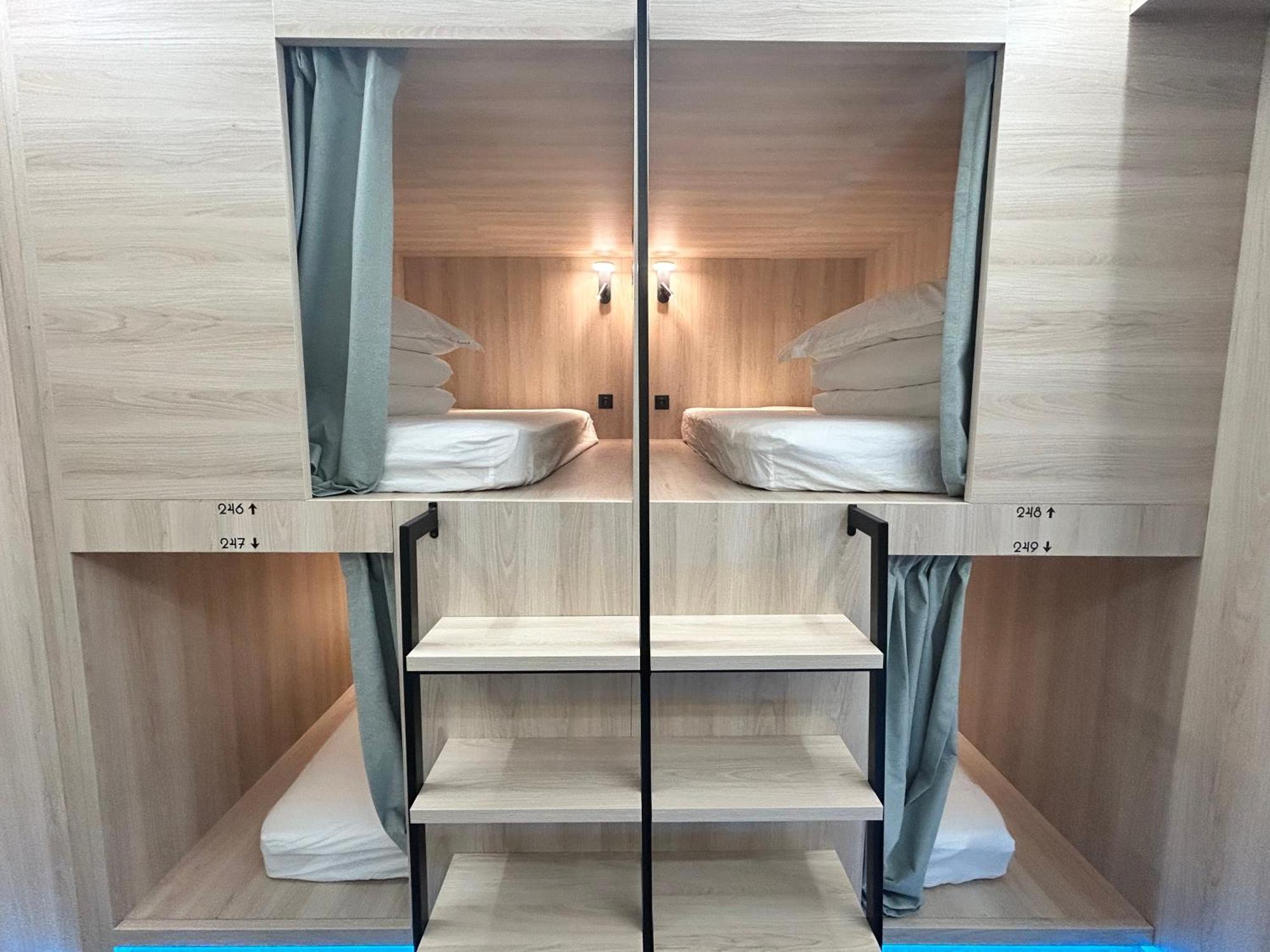 Unplan Hostel Madrid Kültér fotó